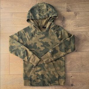 All in Motion Boys Camo Hoodie Sweatshirt - Size M (8/10)